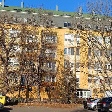 Sunset Apartman Секешфехервар Экстерьер фото