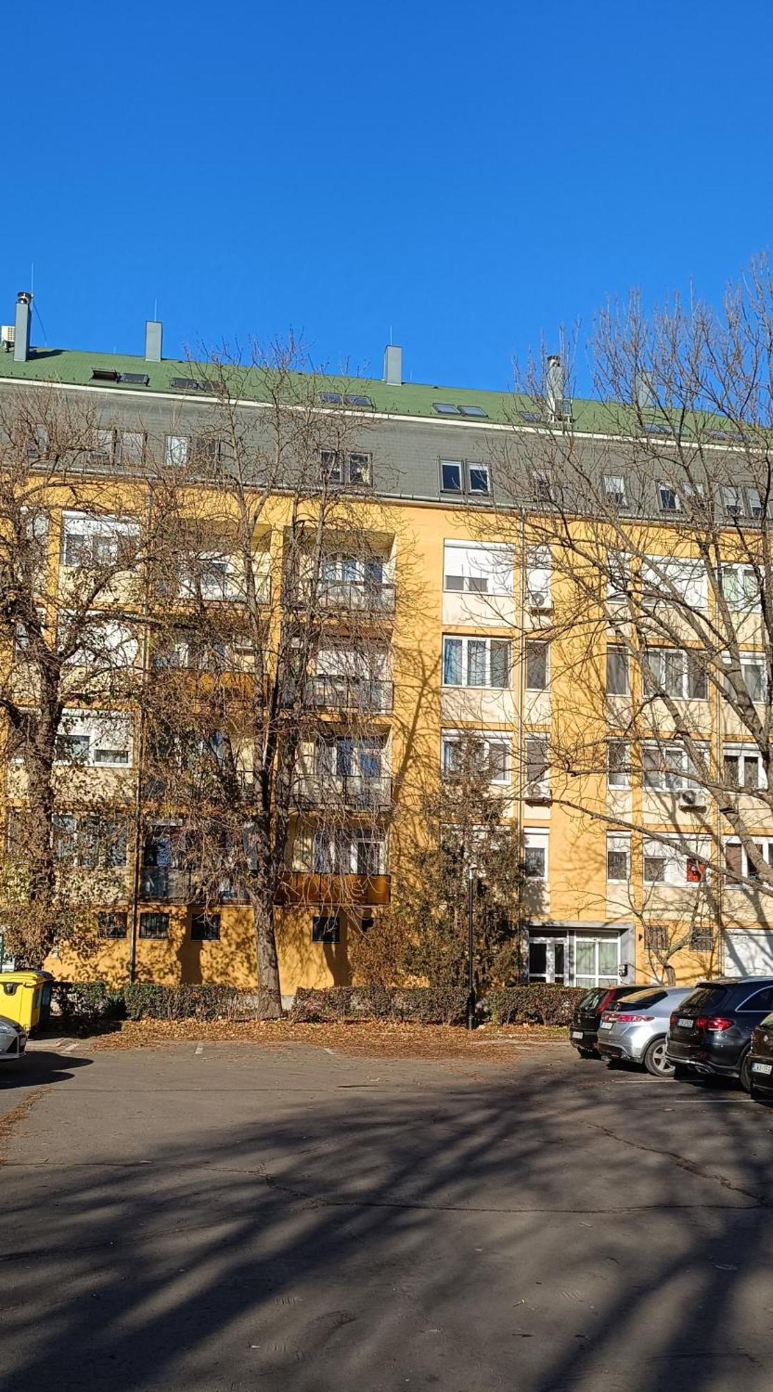 Sunset Apartman Секешфехервар Экстерьер фото